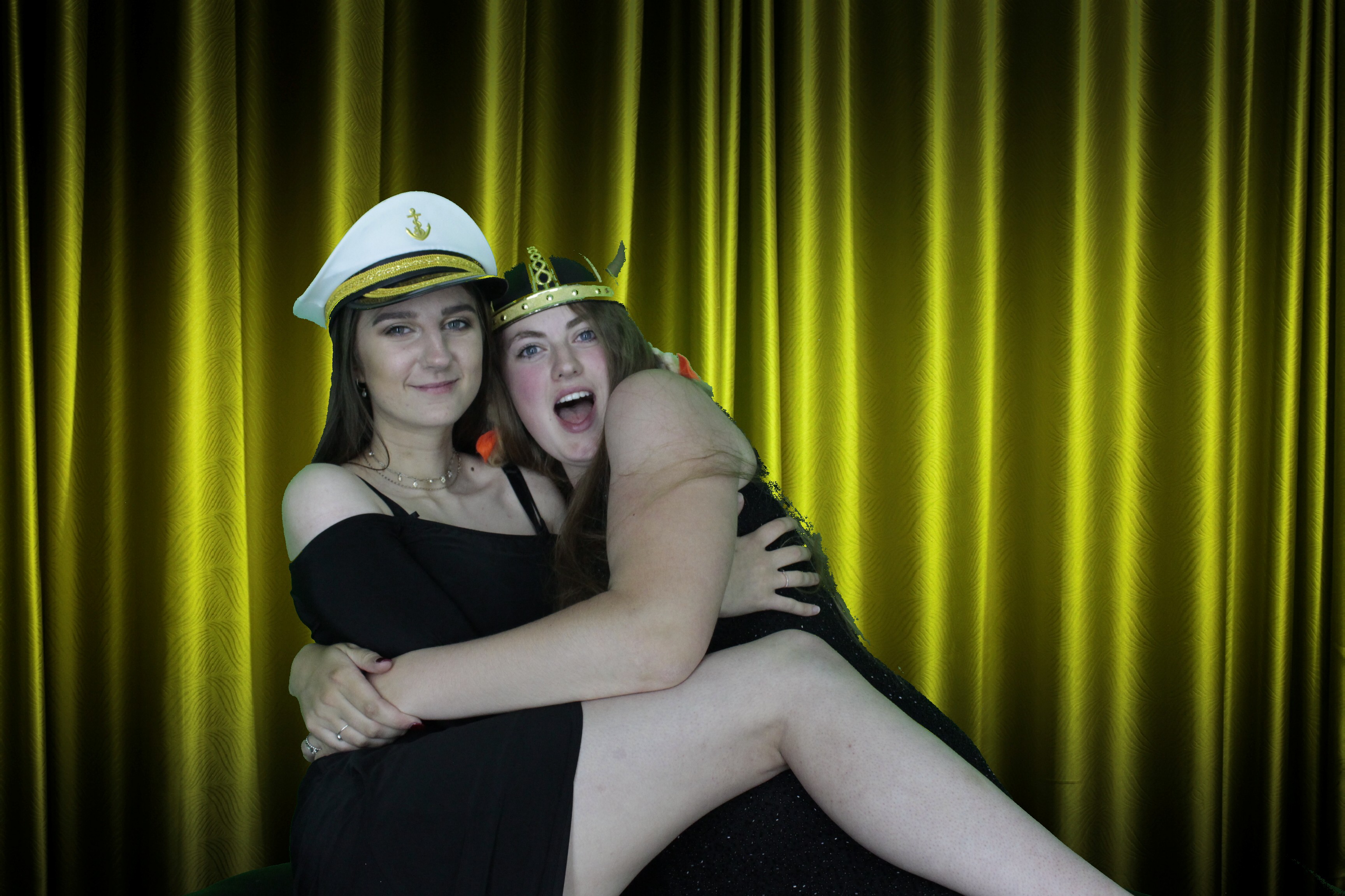 St Gabriel's Leavers 2019 | View more photos from the event at gallery.myphotoboothexperience.co.uk/u/MyPhotoBoothExperienceLtd/St-Gabriels-Leavers-2019